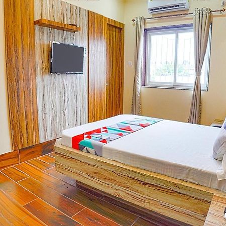 Fabhotel Quest - Nr Quest Mall Колката Екстериор снимка