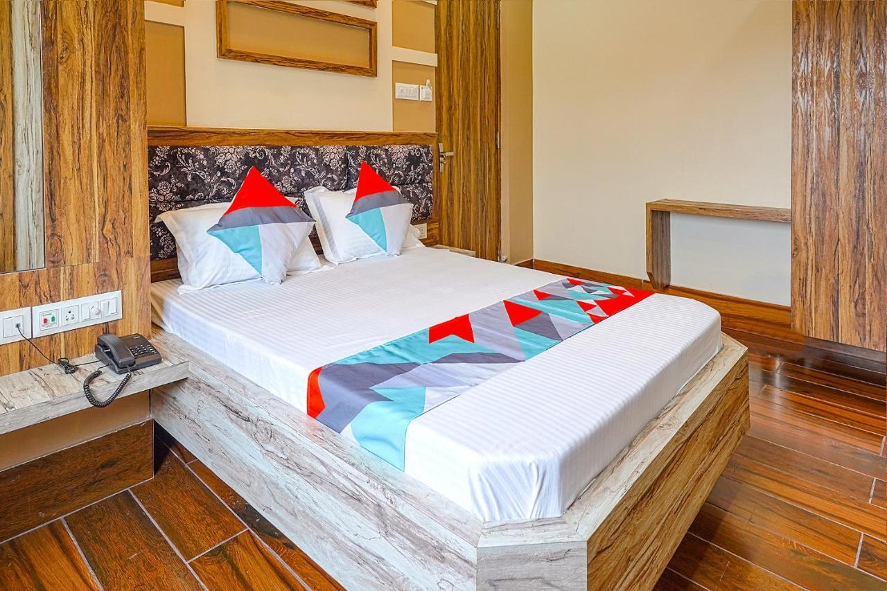 Fabhotel Quest - Nr Quest Mall Колката Екстериор снимка