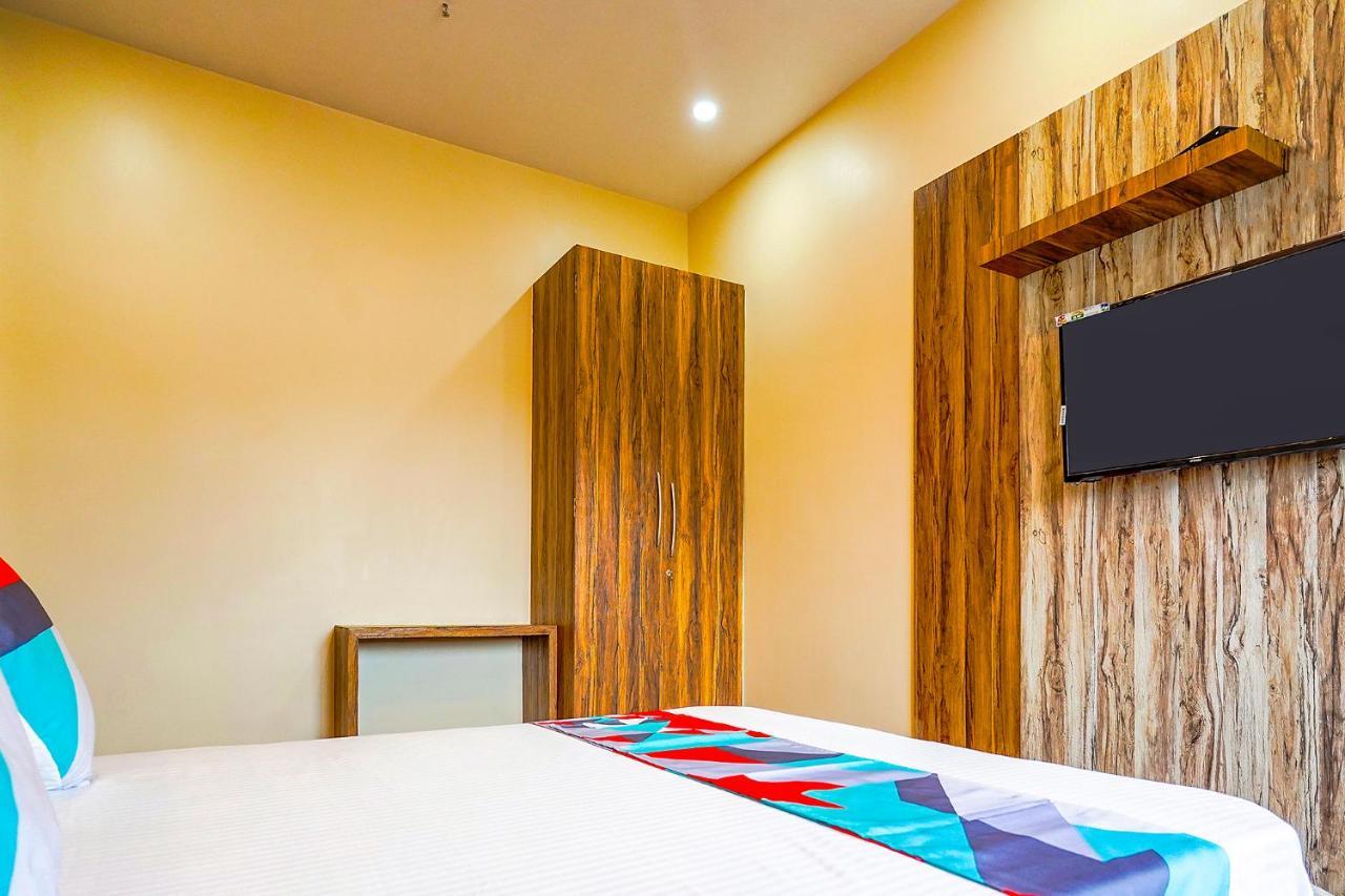 Fabhotel Quest - Nr Quest Mall Колката Екстериор снимка