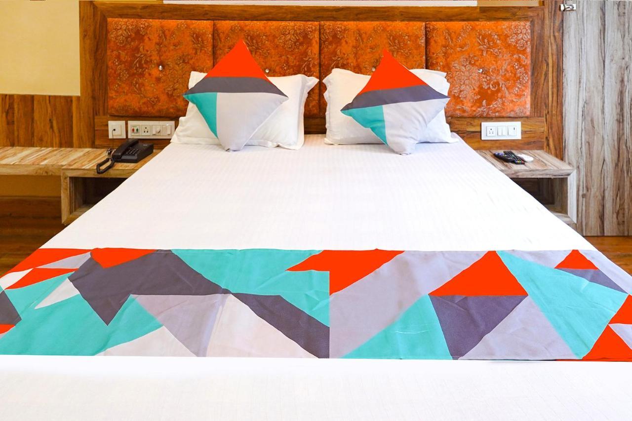 Fabhotel Quest - Nr Quest Mall Колката Екстериор снимка