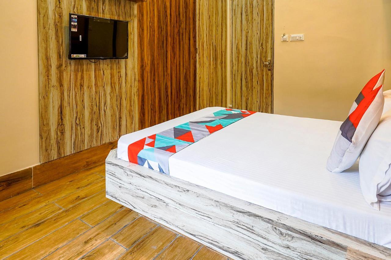 Fabhotel Quest - Nr Quest Mall Колката Екстериор снимка