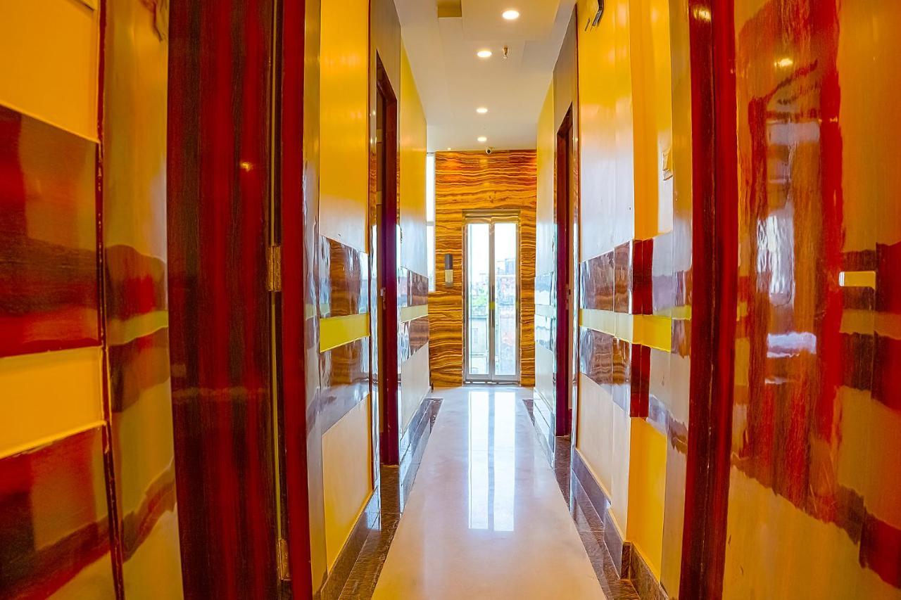 Fabhotel Quest - Nr Quest Mall Колката Екстериор снимка